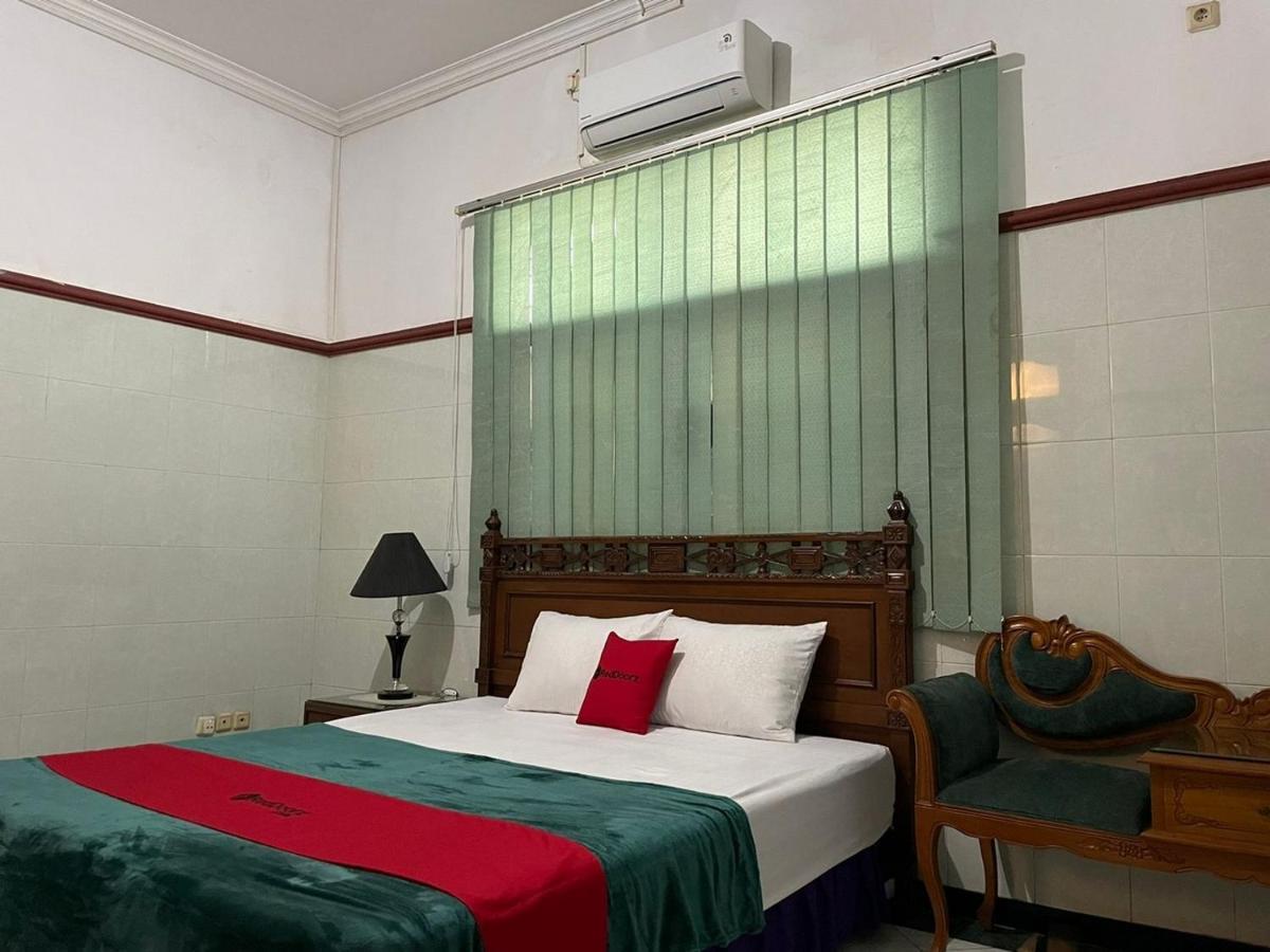 RedDoorz Syariah @ Karang Pilang Hotel Karangpilang Luaran gambar